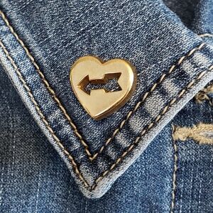 VINTAGE | Gold Tone Heart & Arrow Pin by Avon